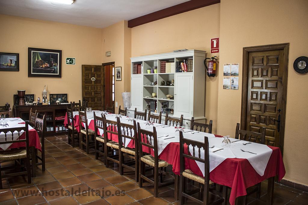 Hostal Del Tajo Peralejos de las Truchas Exterior foto
